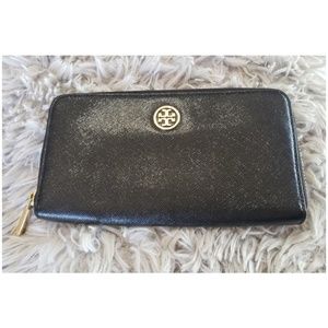 Tory Burch Bags - Tory Burch Wallet Tory Burch Bags - Tory Burch Wallet